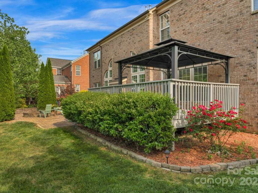 1116 Crooked River Drive, Waxhaw, NC 28173.  MLS# CAR4250432, YatesRealty ID 23650. 