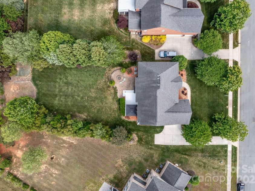 1116 Crooked River Drive, Waxhaw, NC 28173.  MLS# CAR4250432, YatesRealty ID 23650. 