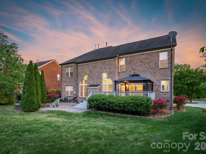 1116 Crooked River Drive, Waxhaw, NC 28173.  MLS# CAR4338274, YatesRealty ID 23650. 