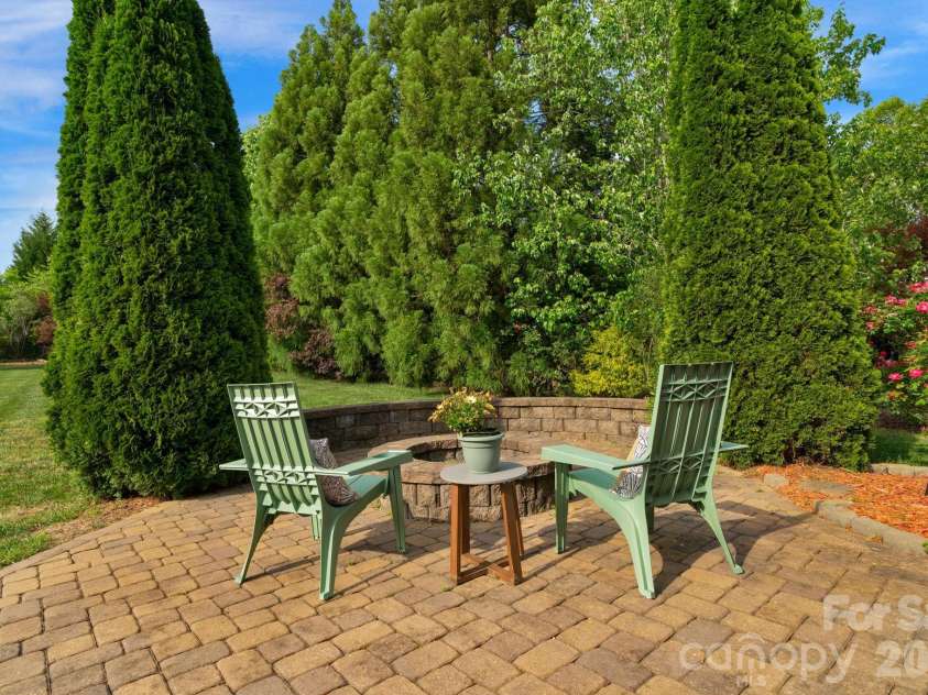 1116 Crooked River Drive, Waxhaw, NC 28173.  MLS# CAR4338274, YatesRealty ID 23650. 