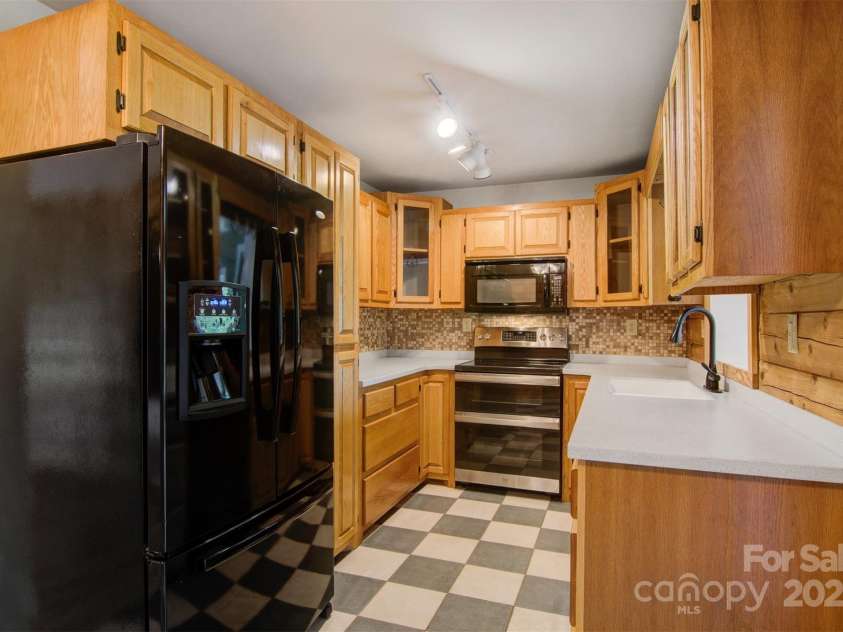 4962 Serenity Lane, Granite Falls, NC 28630.  MLS# CAR4263669, YatesRealty ID 23651. 