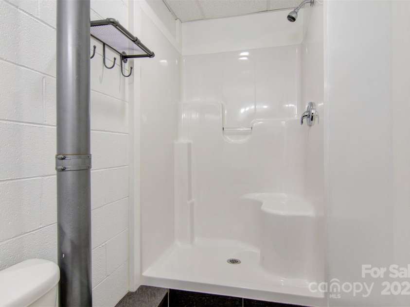 4962 Serenity Lane, Granite Falls, NC 28630.  MLS# CAR4263669, YatesRealty ID 23651. Full bath in basement