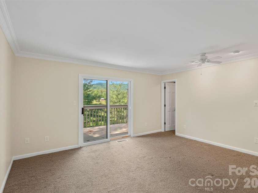 201 Timber Drive, Asheville, NC 28804.  MLS# CAR4373711, YatesRealty ID 23652. Primary bedroom