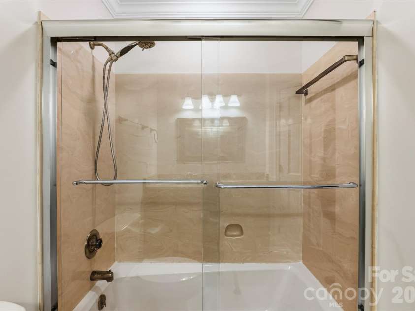 201 Timber Drive, Asheville, NC 28804.  MLS# CAR4373711, YatesRealty ID 23652. Tub & shower