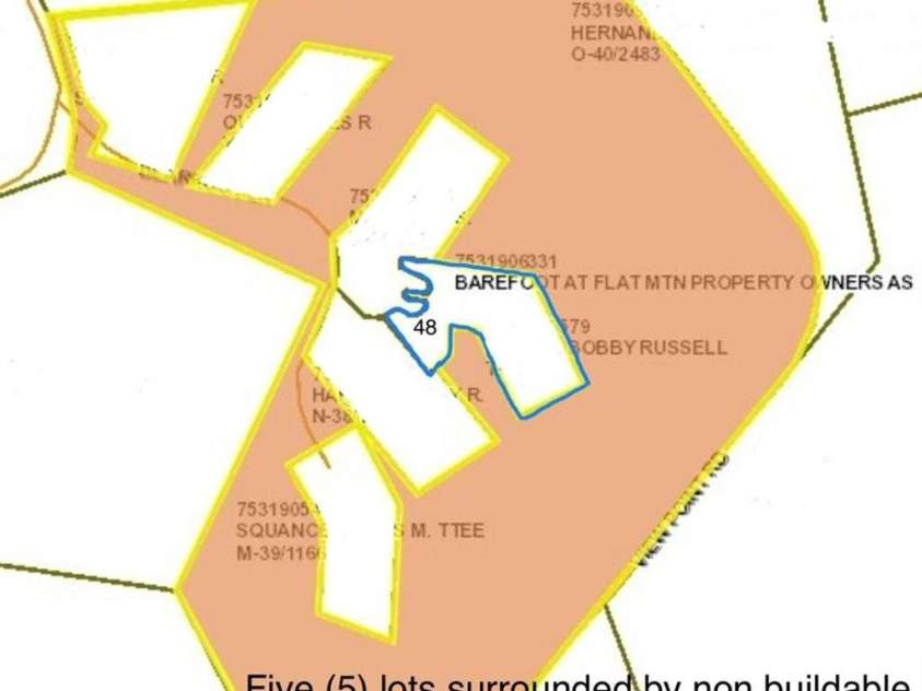 48 Bearfoot Lane, Highlands, NC 28741.  MLS# CAR4267783, YatesRealty ID 23652. 