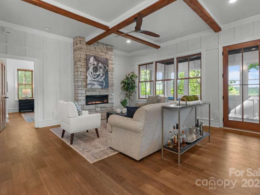 48 Bearfoot Lane, Highlands, NC 28741.  MLS# CAR4267783, YatesRealty ID 23652. 