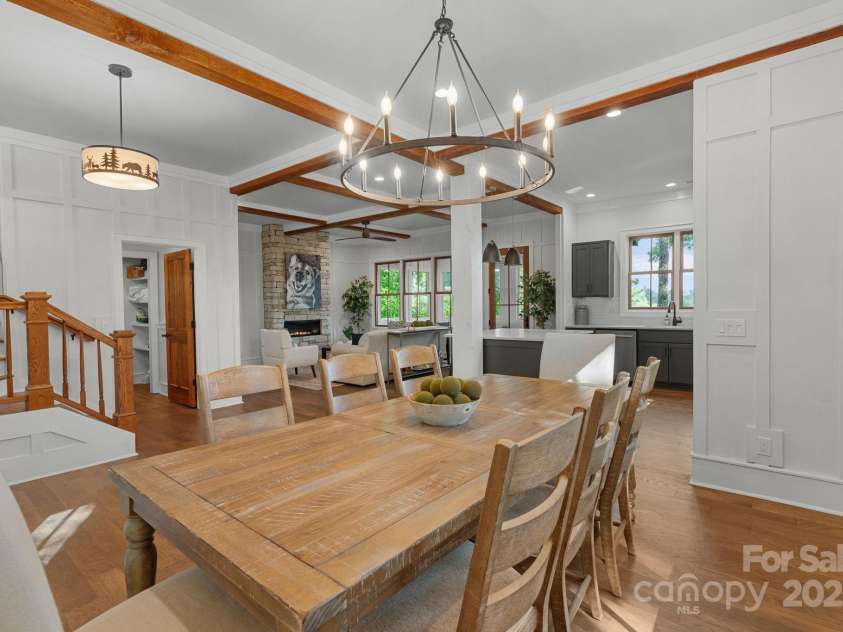 48 Bearfoot Lane, Highlands, NC 28741.  MLS# CAR4267783, YatesRealty ID 23652. 