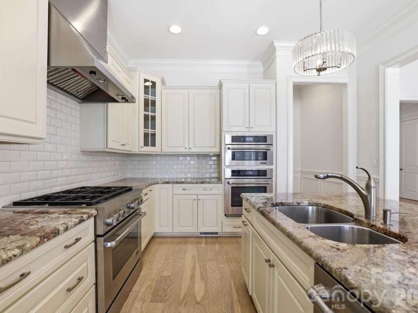 601 Belle Meade Court, Waxhaw, NC 28173.  MLS# CAR4381992, YatesRealty ID 23654. 