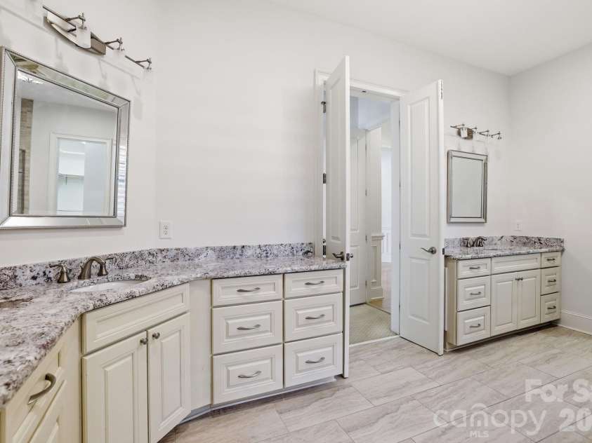601 Belle Meade Court, Waxhaw, NC 28173.  MLS# CAR4381992, YatesRealty ID 23654. 