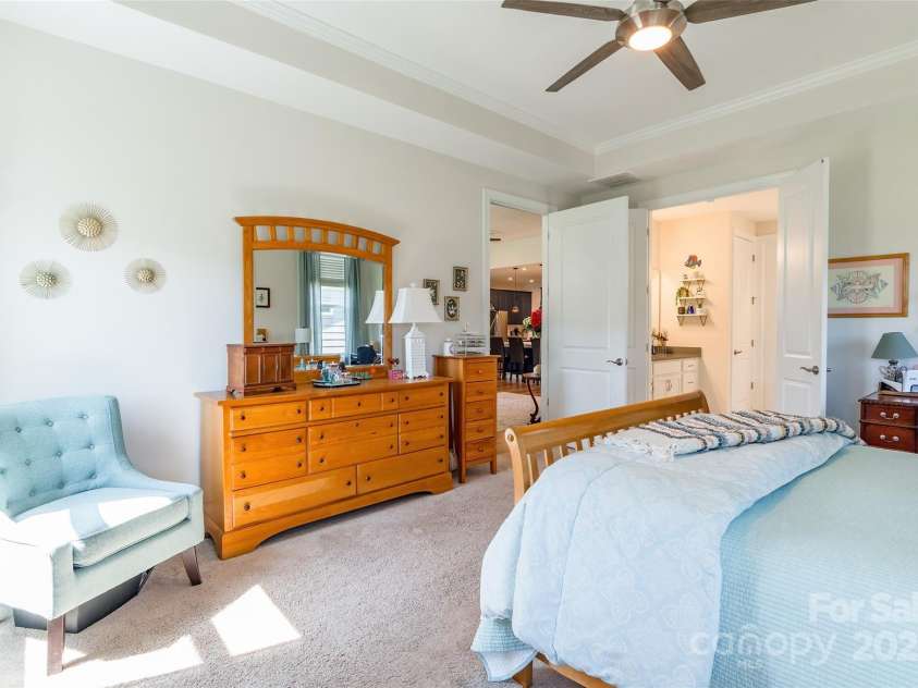 8516 Profit Lane, Charlotte, NC 28215.  MLS# CAR4273138, YatesRealty ID 23655. 