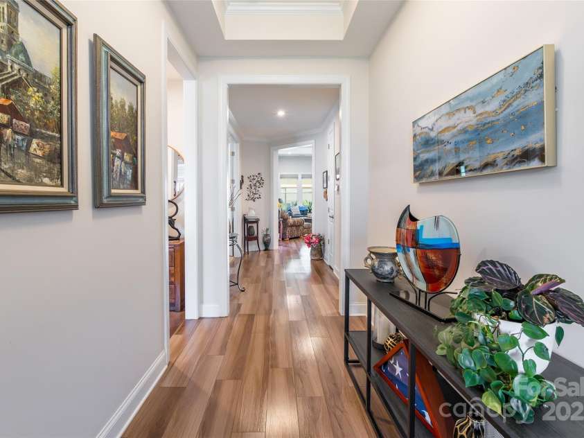 8516 Profit Lane, Charlotte, NC 28215.  MLS# CAR4273138, YatesRealty ID 23655. 