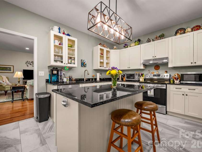 88 Pounding Mill None, Hendersonville, NC 28792.  MLS# CAR4367016, YatesRealty ID 23655. 