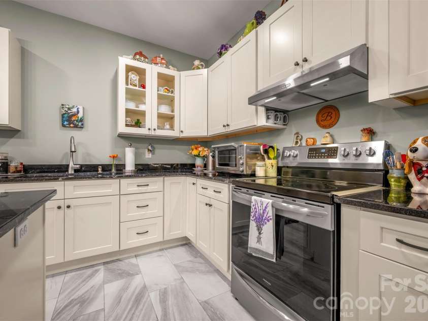 88 Pounding Mill None, Hendersonville, NC 28792.  MLS# CAR4367016, YatesRealty ID 23655. 