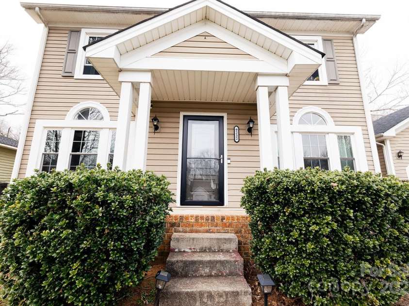 9232 Chislehurst Road, Mint Hill, NC 28227.  MLS# CAR4277120, YatesRealty ID 23656. 