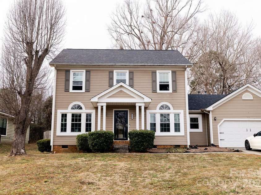 9232 Chislehurst Road, Mint Hill, NC 28227.  MLS# CAR4277120, YatesRealty ID 23656. 