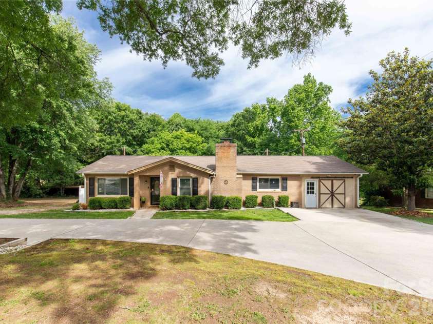 3093 Unity Church Road, Lancaster, SC 29720.  MLS# CAR4379137, YatesRealty ID 23657. 