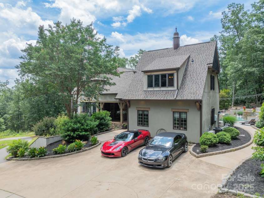 3587 Ridgetop Road, Sherrills Ford, NC 28673.  MLS# CAR4269496, YatesRealty ID 23657. 