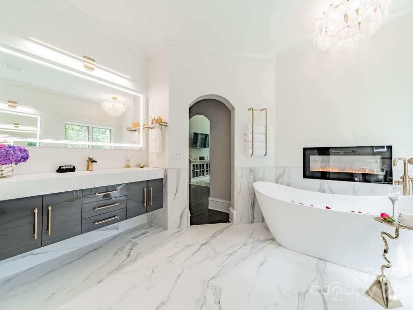 3587 Ridgetop Road, Sherrills Ford, NC 28673.  MLS# CAR4269496, YatesRealty ID 23657. 