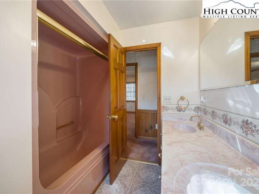 1067 Big Flatts Church Road, Fleetwood, NC 28626.  MLS# CAR4227783, YatesRealty ID 2366. 