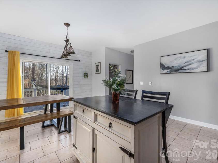 107 Barndale Drive, Troutman, NC 28166.  MLS# CAR4340490, YatesRealty ID 2366. 