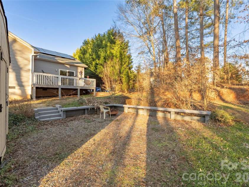 107 Barndale Drive, Troutman, NC 28166.  MLS# CAR4340490, YatesRealty ID 2366. 