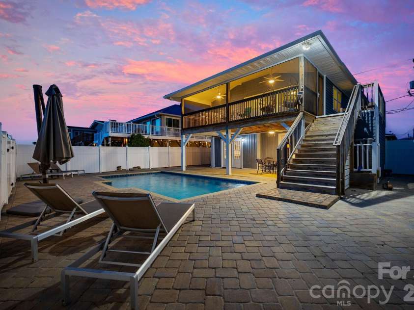 307 53rd Avenue, North Myrtle Beach, SC 29582.  MLS# CAR4308250, YatesRealty ID 2366. 