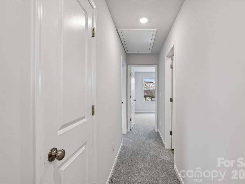 532 Bond Street, Statesville, NC 28677.  MLS# CAR4380155, YatesRealty ID 23660. 