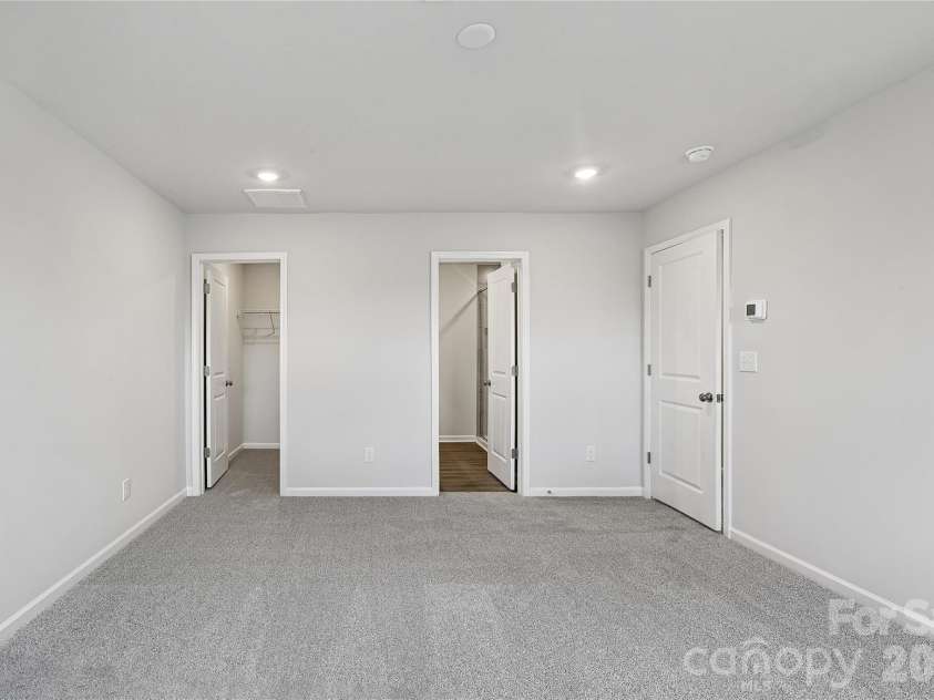 532 Bond Street, Statesville, NC 28677.  MLS# CAR4380155, YatesRealty ID 23660. 