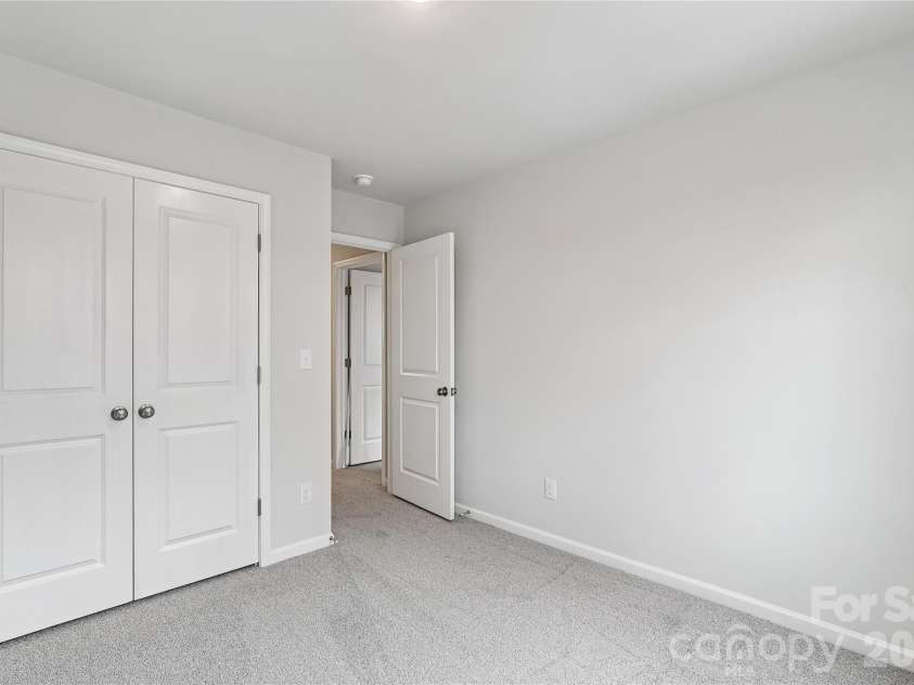 532 Bond Street, Statesville, NC 28677.  MLS# CAR4380155, YatesRealty ID 23660. 