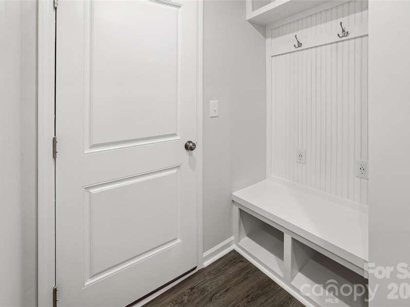 532 Bond Street, Statesville, NC 28677.  MLS# CAR4380155, YatesRealty ID 23660. 