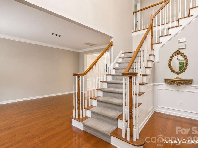 10412 Old Carolina Drive, Charlotte, NC 28214.  MLS# CAR4375684, YatesRealty ID 23661. Entry Way Overlooking Formal Dining
