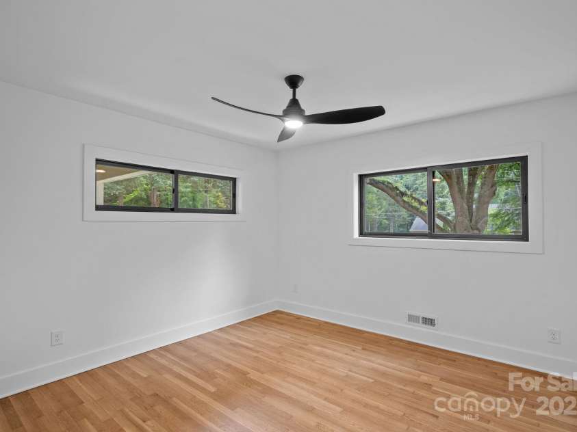 4209 Windwood Circle, Charlotte, NC 28226.  MLS# CAR4275324, YatesRealty ID 23661. 