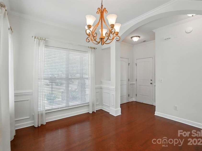 6333 Cory Bret Lane, Charlotte, NC 28278.  MLS# CAR4266082, YatesRealty ID 23662. 