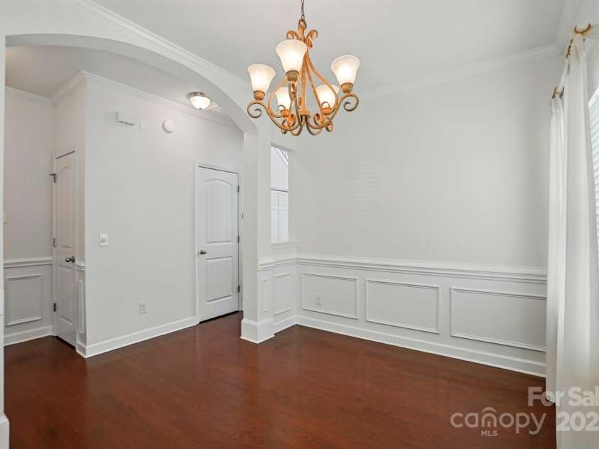 6333 Cory Bret Lane, Charlotte, NC 28278.  MLS# CAR4266082, YatesRealty ID 23662. 