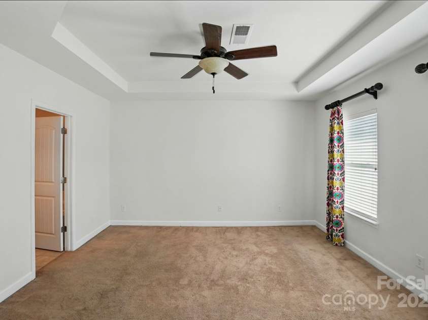 6333 Cory Bret Lane, Charlotte, NC 28278.  MLS# CAR4266082, YatesRealty ID 23662. 