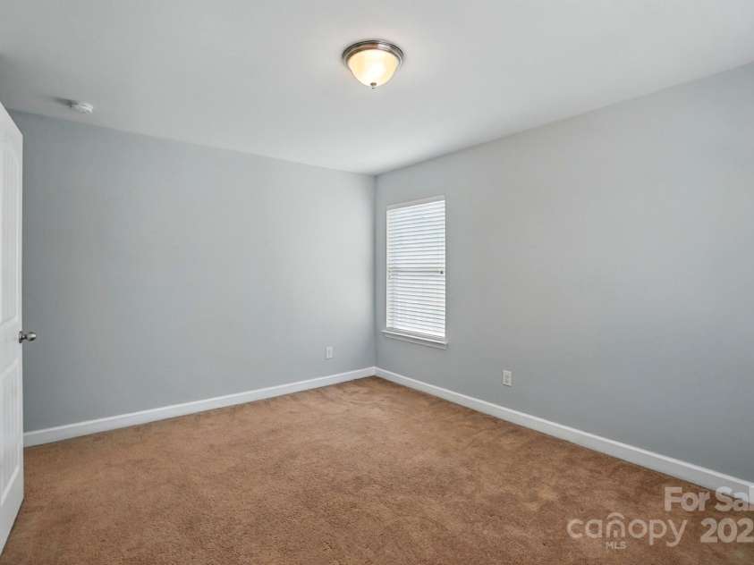 6333 Cory Bret Lane, Charlotte, NC 28278.  MLS# CAR4266082, YatesRealty ID 23662. 