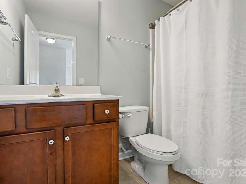 6333 Cory Bret Lane, Charlotte, NC 28278.  MLS# CAR4266082, YatesRealty ID 23662. 