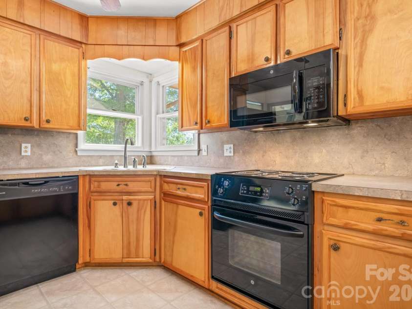 1328 Amherst Road, Morganton, NC 28655.  MLS# CAR4379932, YatesRealty ID 23663. 