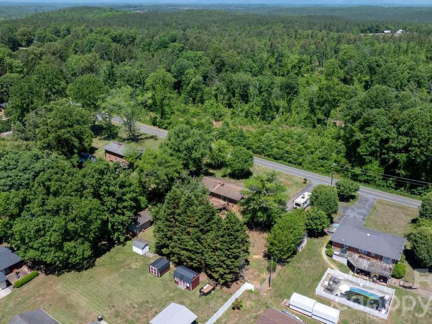 1328 Amherst Road, Morganton, NC 28655.  MLS# CAR4379932, YatesRealty ID 23663. 