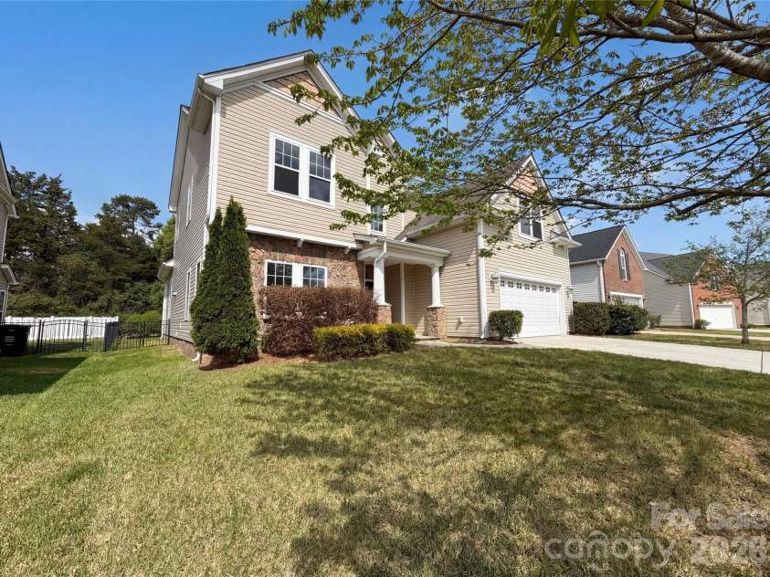 9696 Ravenscroft Lane, Concord, NC 28027.  MLS# CAR4369552, YatesRealty ID 23664. 