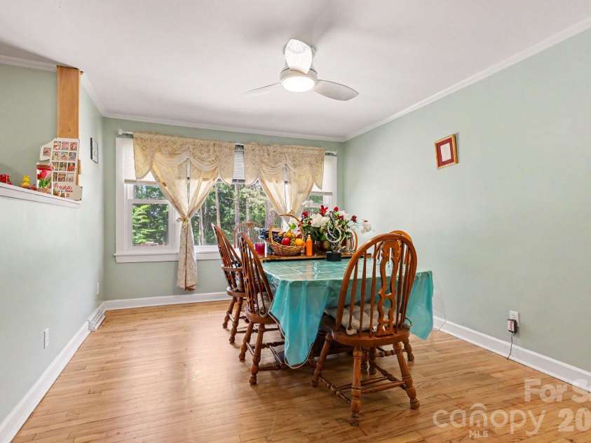 1210 Edgedale Drive, Salisbury, NC 28144.  MLS# CAR4383729, YatesRealty ID 23665. 