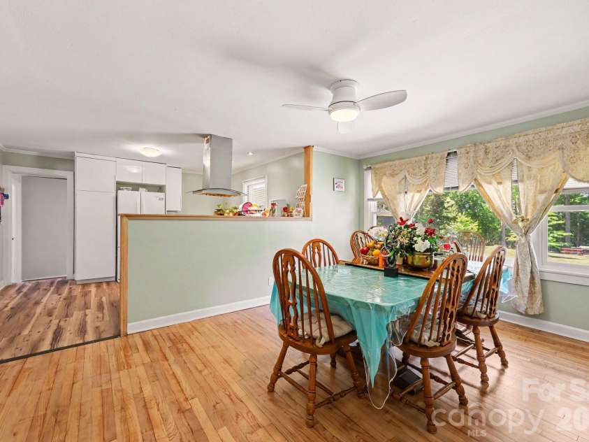 1210 Edgedale Drive, Salisbury, NC 28144.  MLS# CAR4383729, YatesRealty ID 23665. 