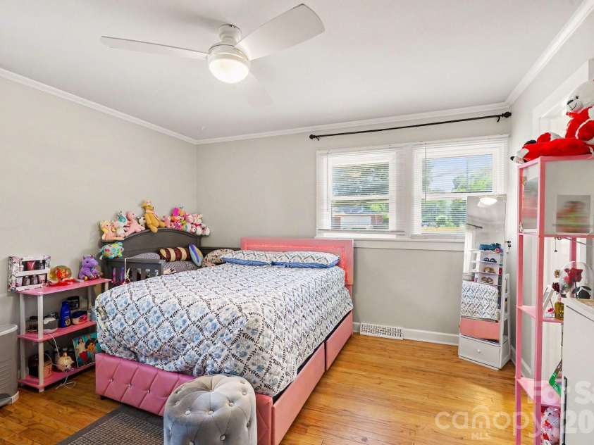 1210 Edgedale Drive, Salisbury, NC 28144.  MLS# CAR4383729, YatesRealty ID 23665. 