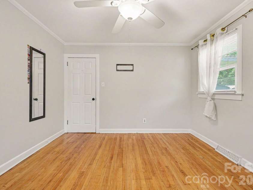 1210 Edgedale Drive, Salisbury, NC 28144.  MLS# CAR4383729, YatesRealty ID 23665. 