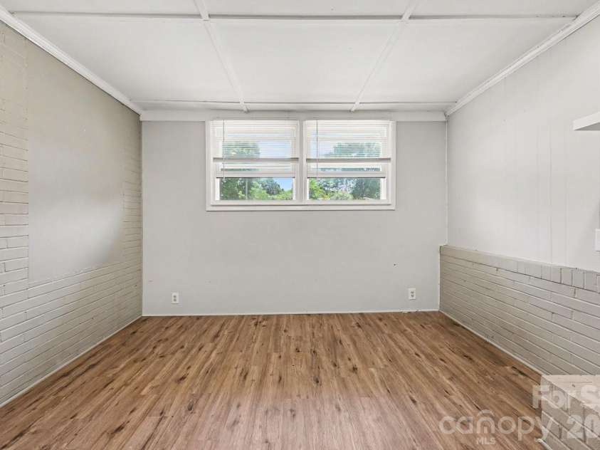 1210 Edgedale Drive, Salisbury, NC 28144.  MLS# CAR4383729, YatesRealty ID 23665. 