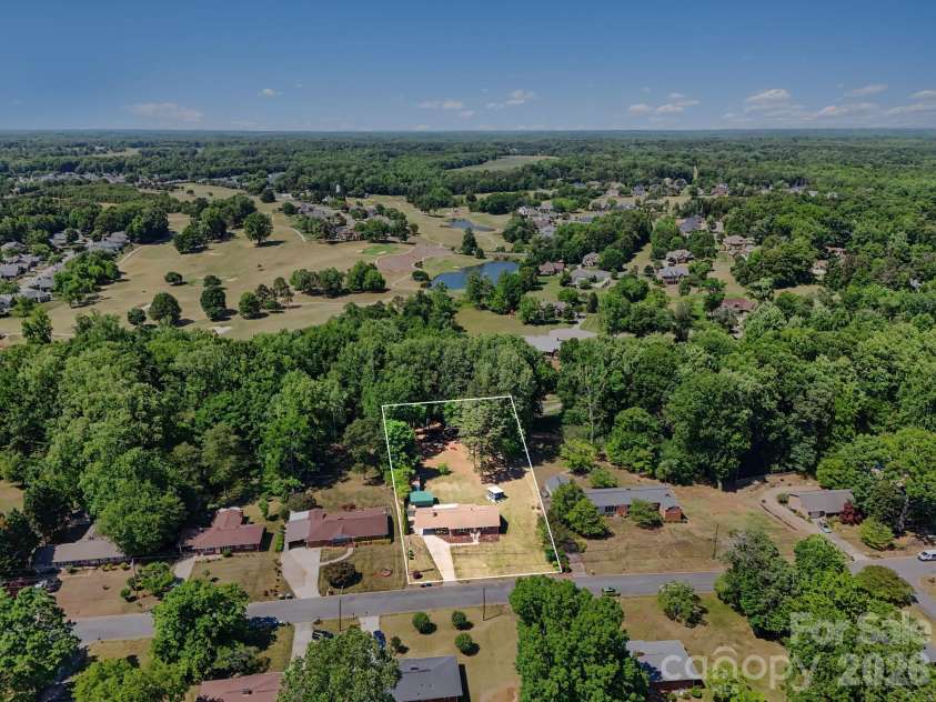 1210 Edgedale Drive, Salisbury, NC 28144.  MLS# CAR4383729, YatesRealty ID 23665. 