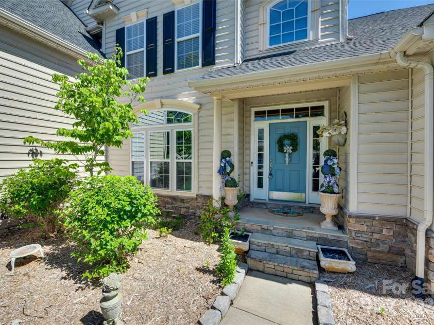 397 Fischer Road, Fort Mill, SC 29715.  MLS# CAR4252176, YatesRealty ID 23665. 