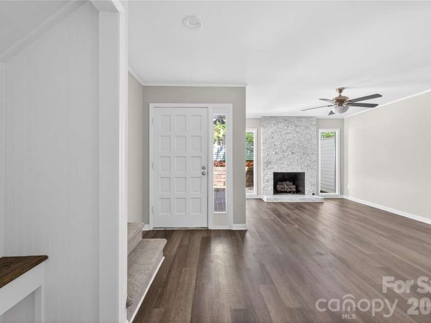 1610 Renard Ridge Road, Charlotte, NC 28212.  MLS# CAR4383864, YatesRealty ID 23666. 