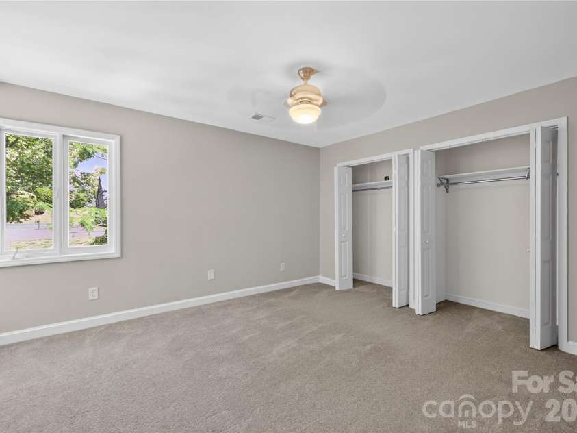 1610 Renard Ridge Road, Charlotte, NC 28212.  MLS# CAR4383864, YatesRealty ID 23666. 