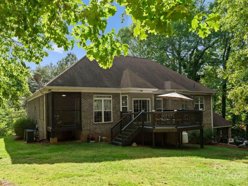 171 Secretariat Drive, Mooresville, NC 28117.  MLS# CAR4260568, YatesRealty ID 23667. 